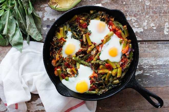 Baked Eggs with Garlic Kale and Sun-dried Tomatoes