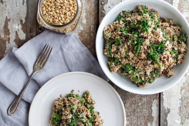 Cheezy Broccoli Quinoa Pilaf | Nutrition Stripped