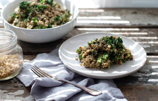 Cheezy Broccoli Quinoa Pilaf | Nutrition Stripped