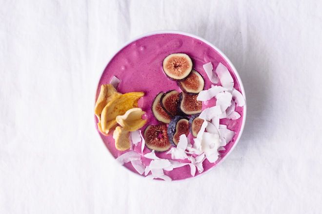 Dragon Fruit Smoothie Bowl | Nutrition Stripped