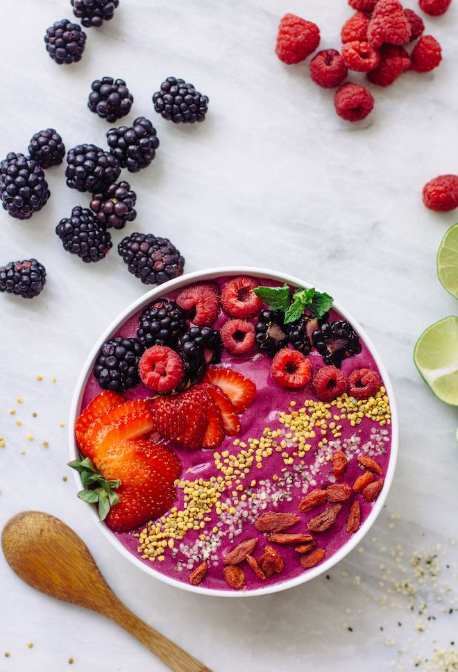 The Ultimate Berry Smoothie Bowl | Nutrition Stripped