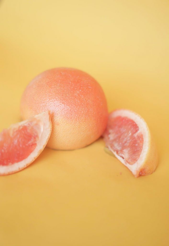 red grapefruit calories whole fruit