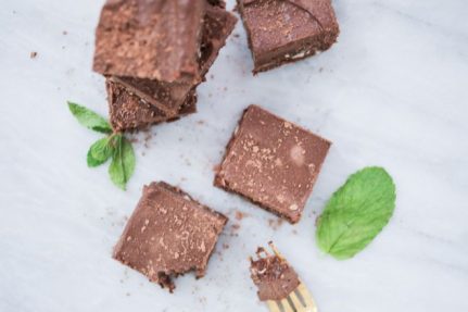 Raw Mint Chocolate Mousse Bars vegan, gluten free | Nutrition Stripped x Kitchen Aid #NSparter