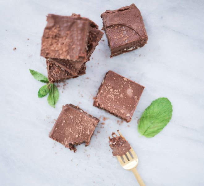 Raw Mint Chocolate Mousse Bars vegan, gluten free | Nutrition Stripped x Kitchen Aid #NSparter