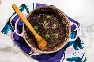 Healthy Easiest Black Beans Recipe | Nutrition Stripped
